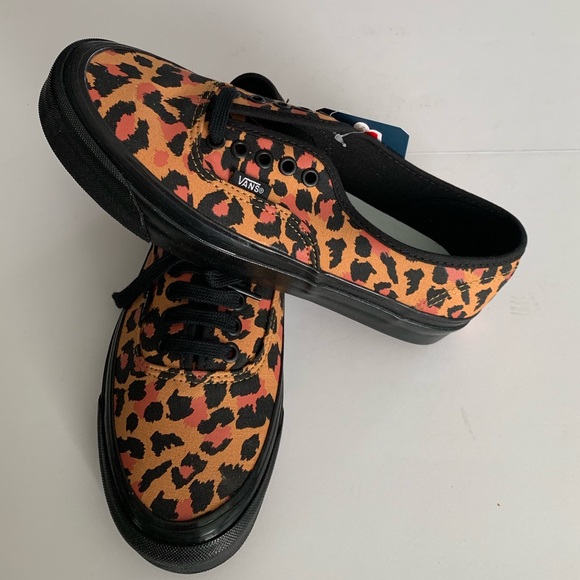 vans authentic 44 dx leopard